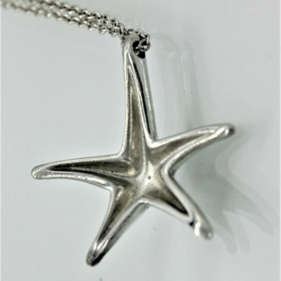LIKE NEW! Tiffany & Co. Elsa Peretti Sterling Silver Medium Starfish Necklace - Picture 3 of 6